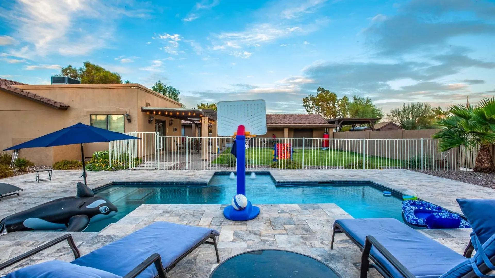 Holiday home Pet-Friendly Glendale Home With Pool And Putting Green Phoenix United States
